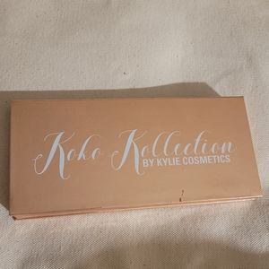 Kylie powder palette